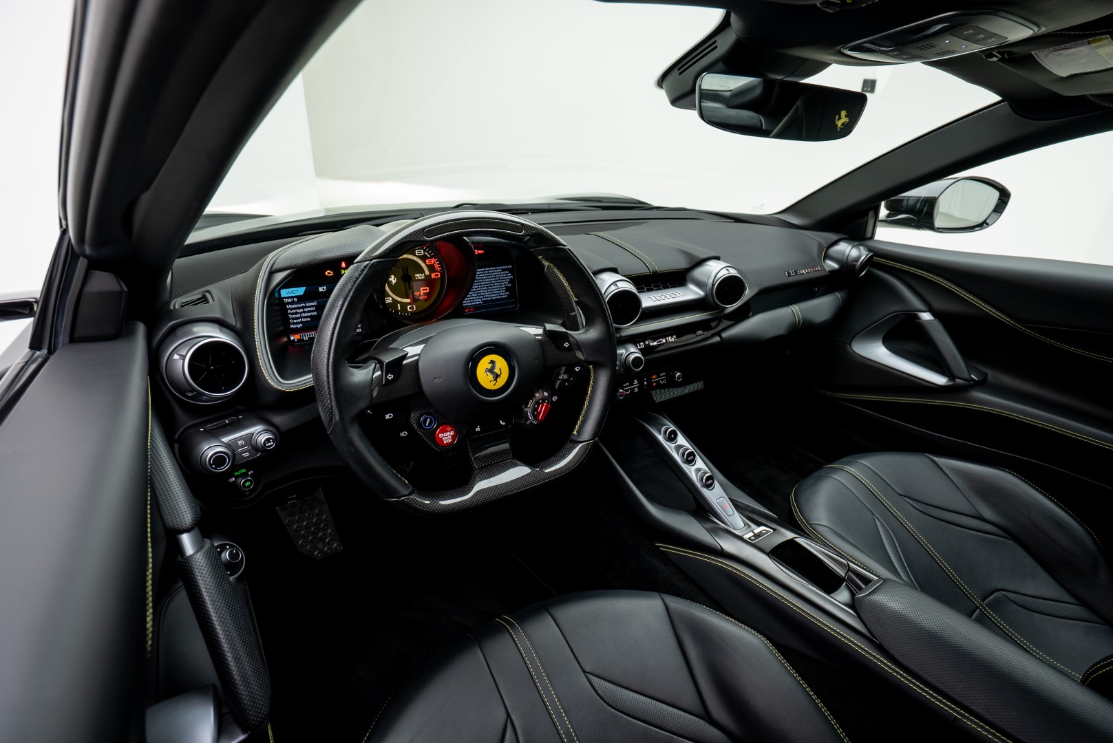 2020 FERRARI 812 SUPERFAST ( WARRANTY, SERVICE CONTRACT)
